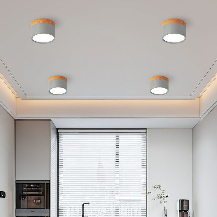 Taklampe med rosa flush trefinish Luvikno