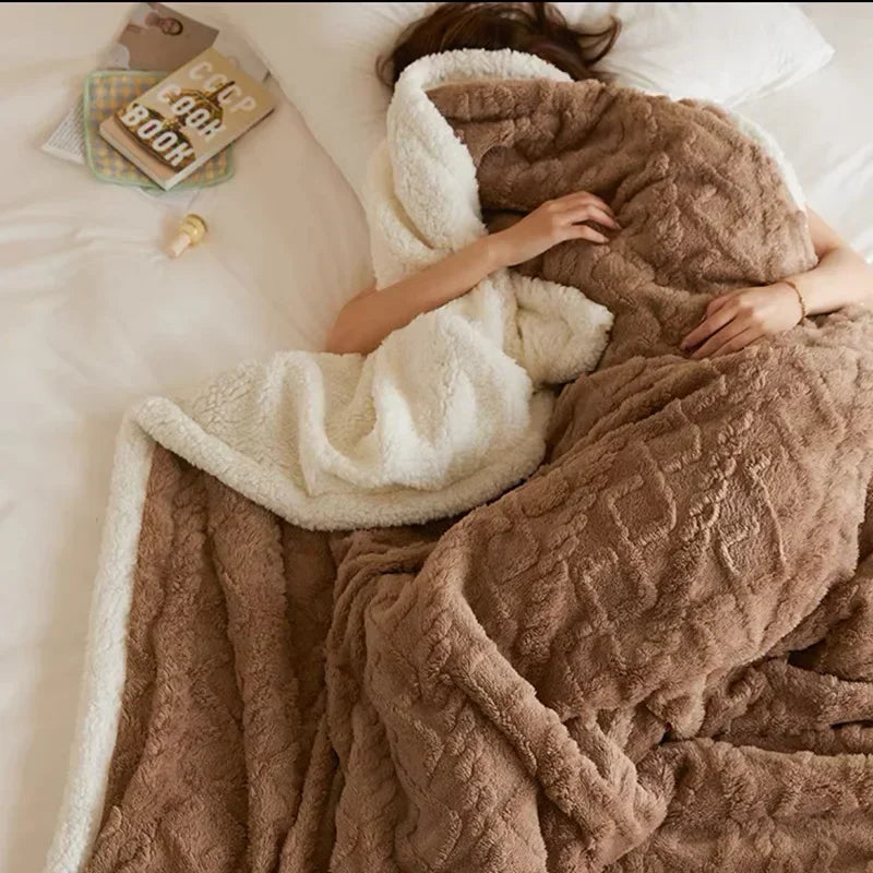 Luvikno | WarmWool Tykk Lammeullteppe Vinterkomfort og Varme