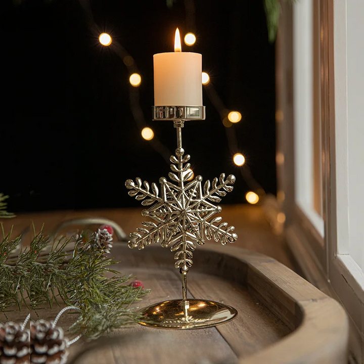 Julelysestaker - Stjerne- og juletredesign for festlig dekorasjon | Luvikno