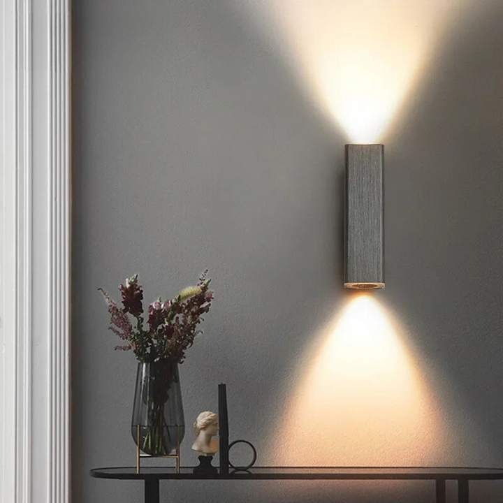 LumiGlow - Stillegående LED Vegglampe med Varme og Kjølige Lys | Luvikno