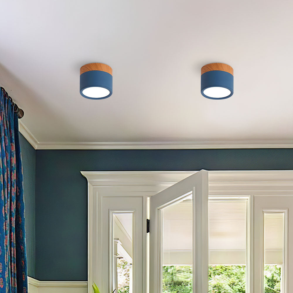 Taklampe med rosa flush trefinish Luvikno