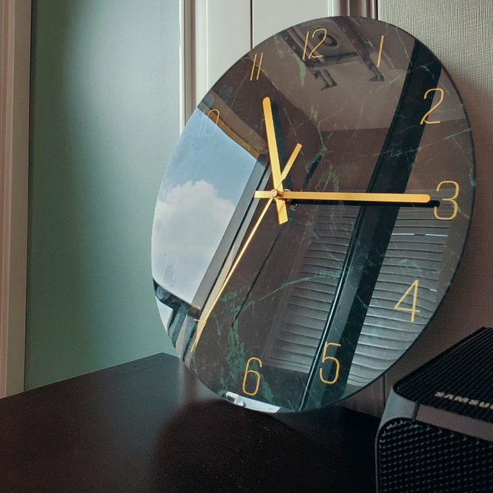 Moderne GlassArt Veggklokke - Kunstnerisk Klokke med Høy- Kvalitets Glass i 7 Design, Tilgjengelig i 2 Størrelser | Luvikno