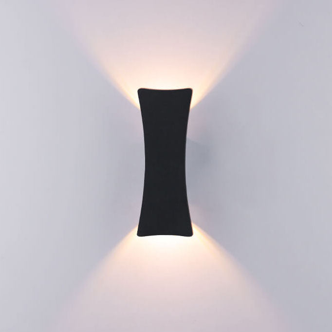 Moderne Enkle Rektangulære Buede LED Utendørs Vanntette Vegglampe | Luvikno