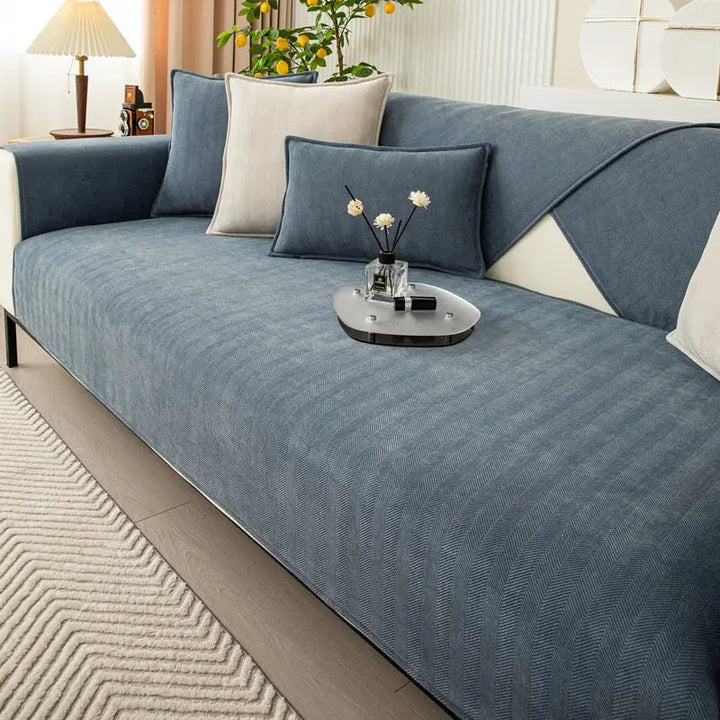 Luvikno | GripLuxx — Forvandle sofaen din til det ultimate kosestedet uten irriterende glidning!