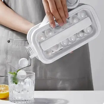 Plassbesparende isbitmaker for forfriskende delikatesser hjemme | Luvikno