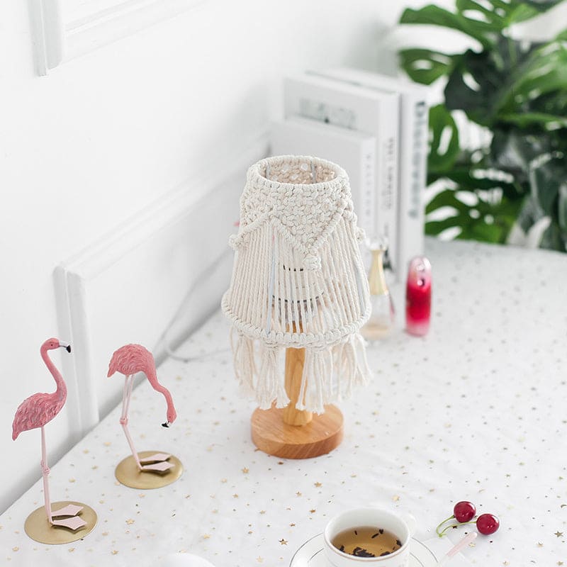 FeatherGlow Bordlampe – Luksus Bordlampe med Forenklet Design Luvikno