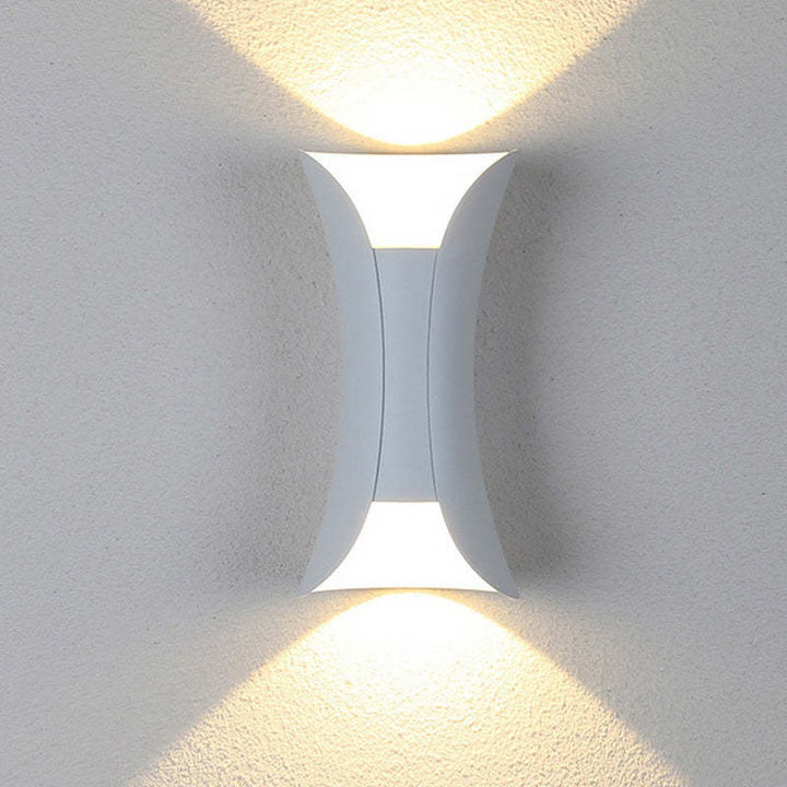 Værbestandig LED aluminium vegglampe for utendørs eleganse | Luvikno