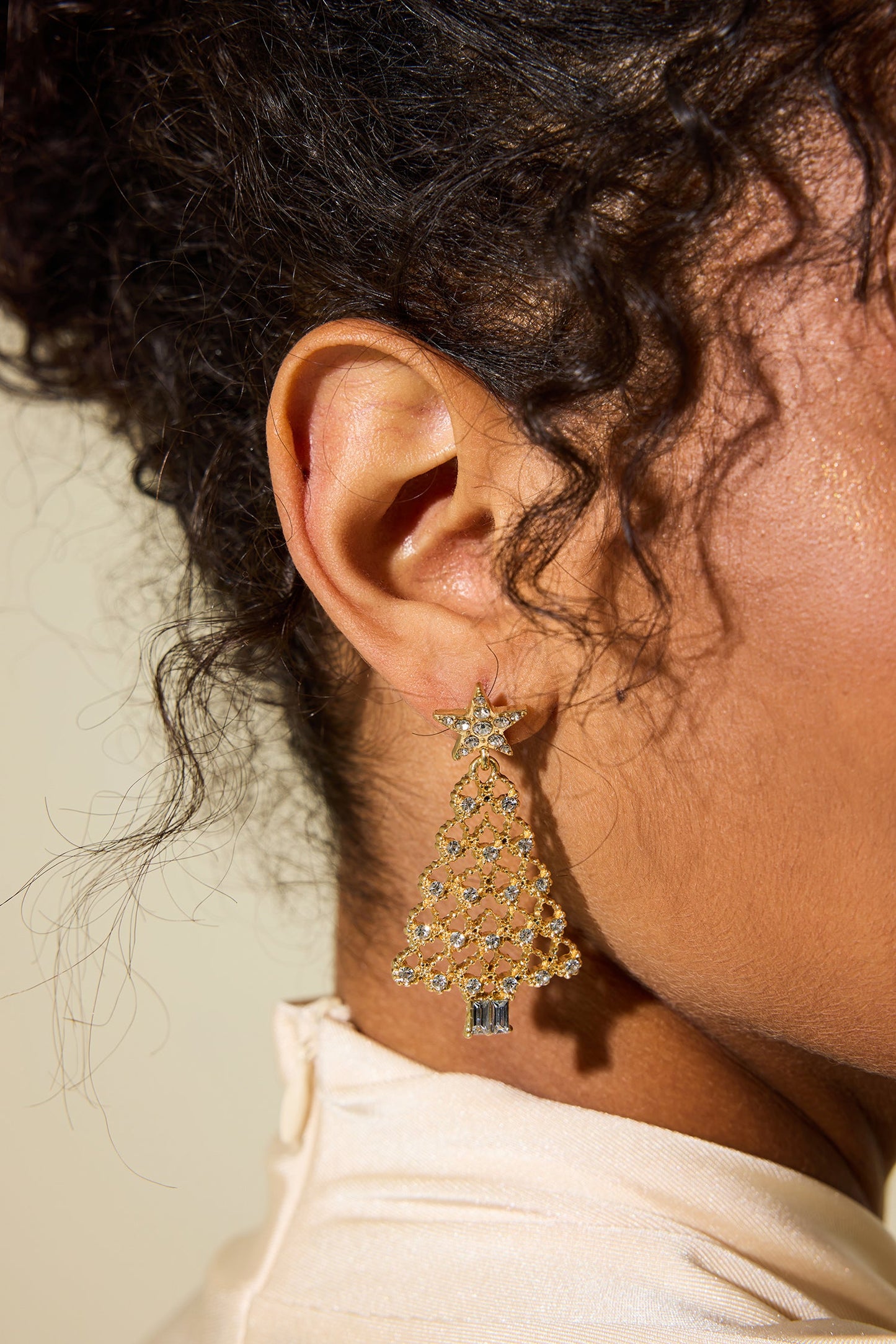 Luvik | Tekokivinen joulukuusimuotoiset korvakorut