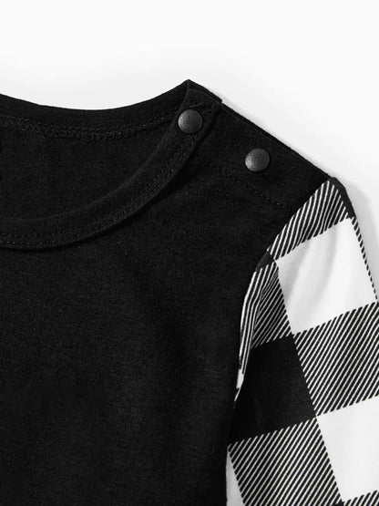 Luvik | Joulumuistot Yhdessä 2025 Printti Musta Pitkähiha Toppi Musta ja Valkoinen Ruudullinen Housut Perheelle Sopivat Pyjamat