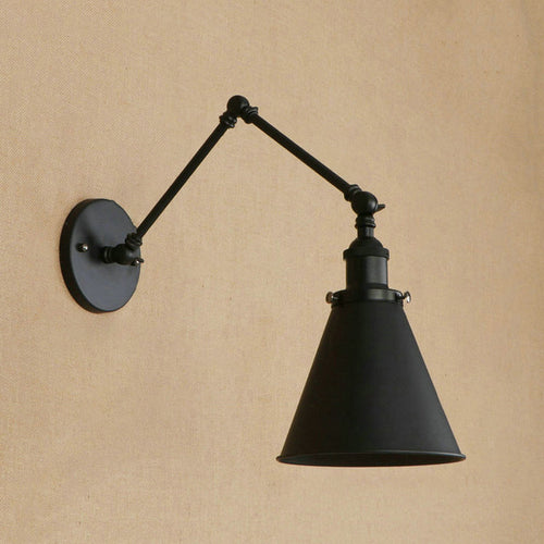 IndustrialFarm – Vegglampe i Svart/Rust med Rustikk Stil Luvikno