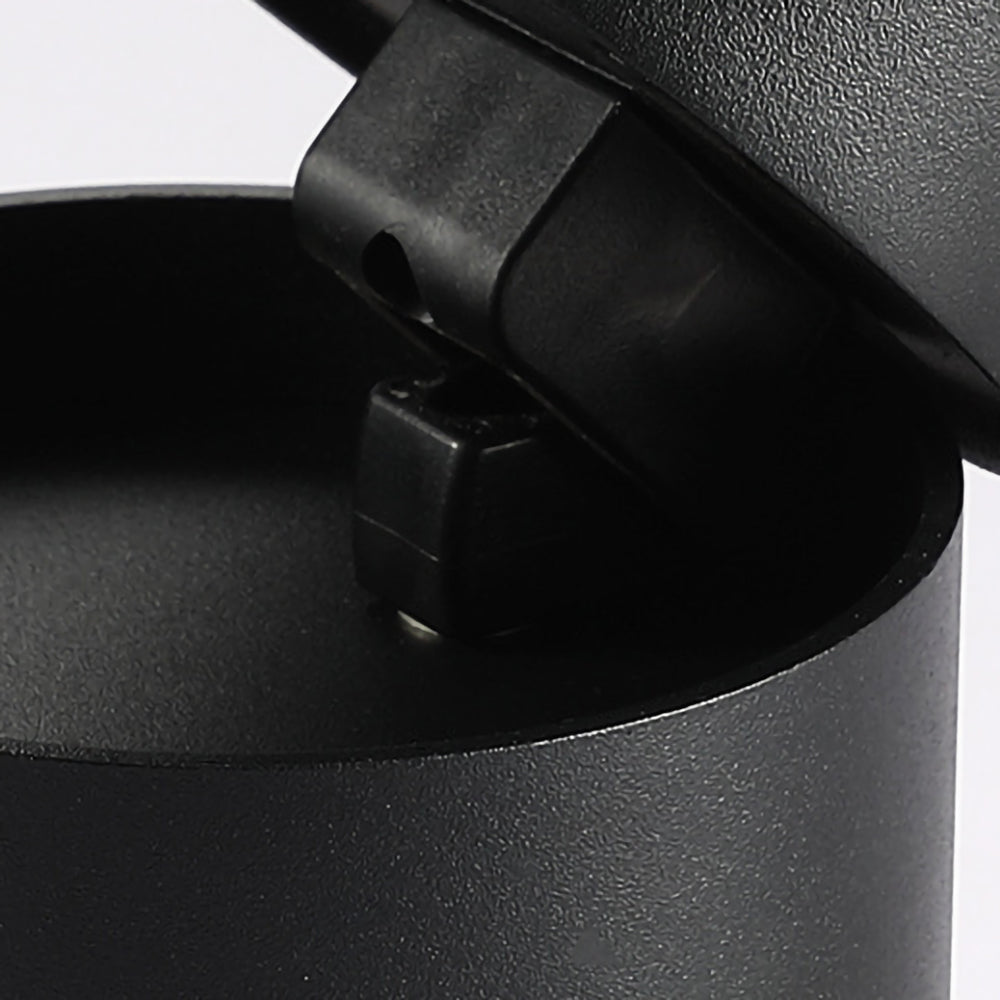LED taklampe med justerbart spotlight-hode Luvikno