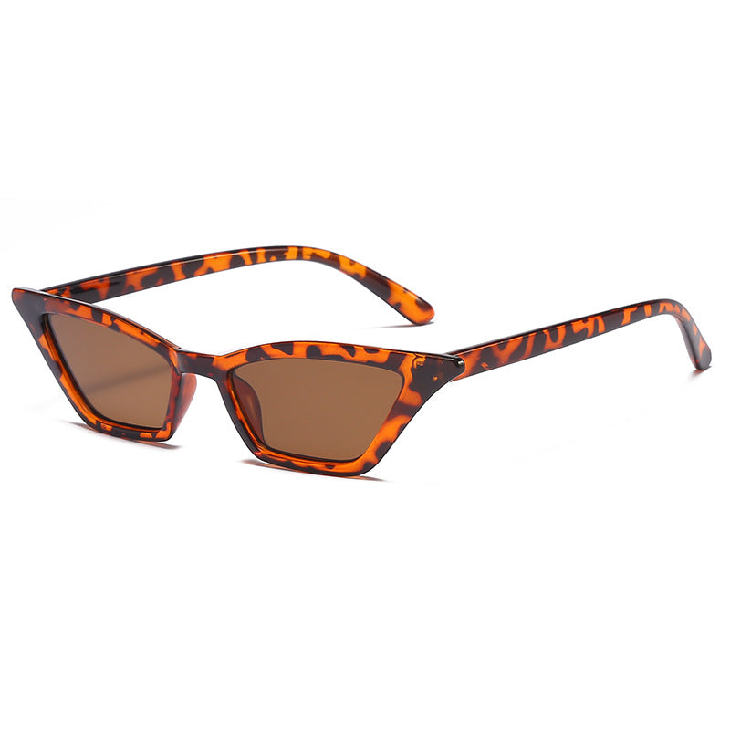 Dame geometrisk solbrille i trendy skjolddesign Luvikno