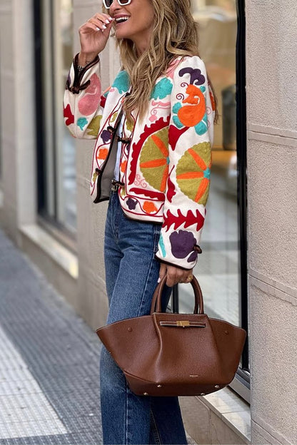 Luvik | brodeerattu takki