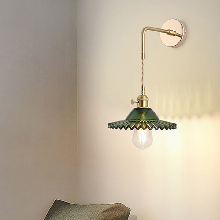 Skjermet Glass Vegglampe Vintage Enkelt Lyspære Sengemontasje Lampe i Gull | Luvikno