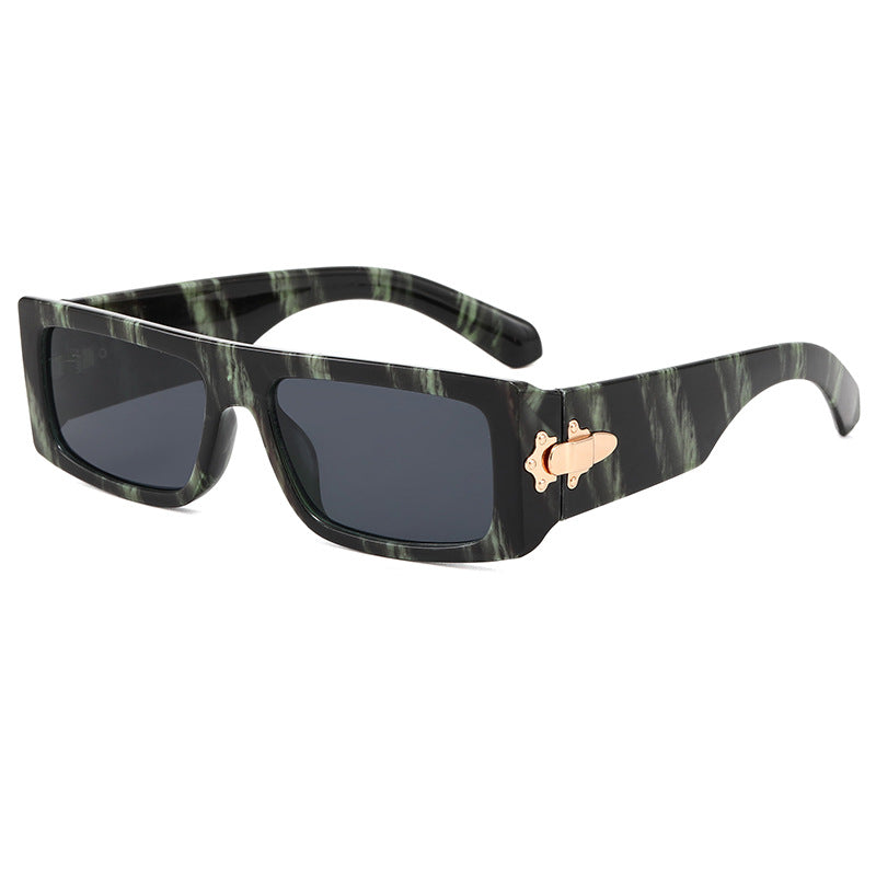 Dame moteriktig oversized solbrille med innovativt design Luvikno