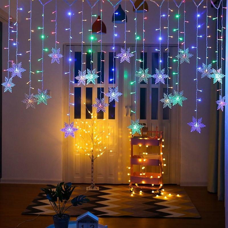 Luvikno | LED Lyskjede Gardin med Snøfnugg | IP43 Vanntett | 4.8W (220V) | 4m / 5m