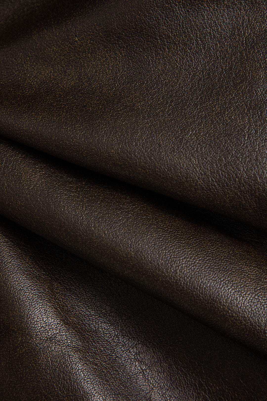 Luvik | Nahkavyö edessä päällekkäinen takki