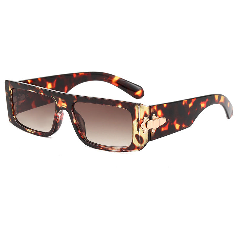 Dame moteriktig oversized solbrille med innovativt design Luvikno
