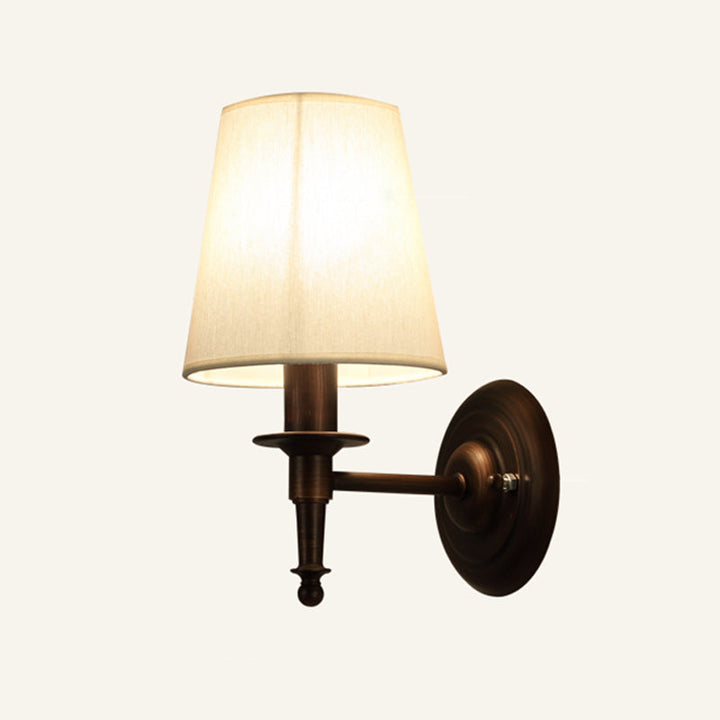 Single Wall Mount Light Minimalisme Tapered Drum Stoffe Veggbelysning for Korridor | Luvikno