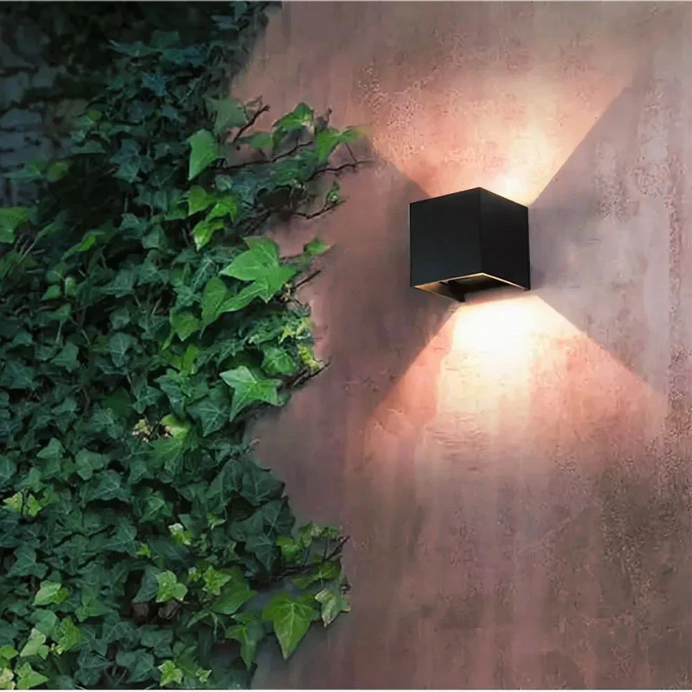 Moderne svart aluminium vegglampe Luvikno