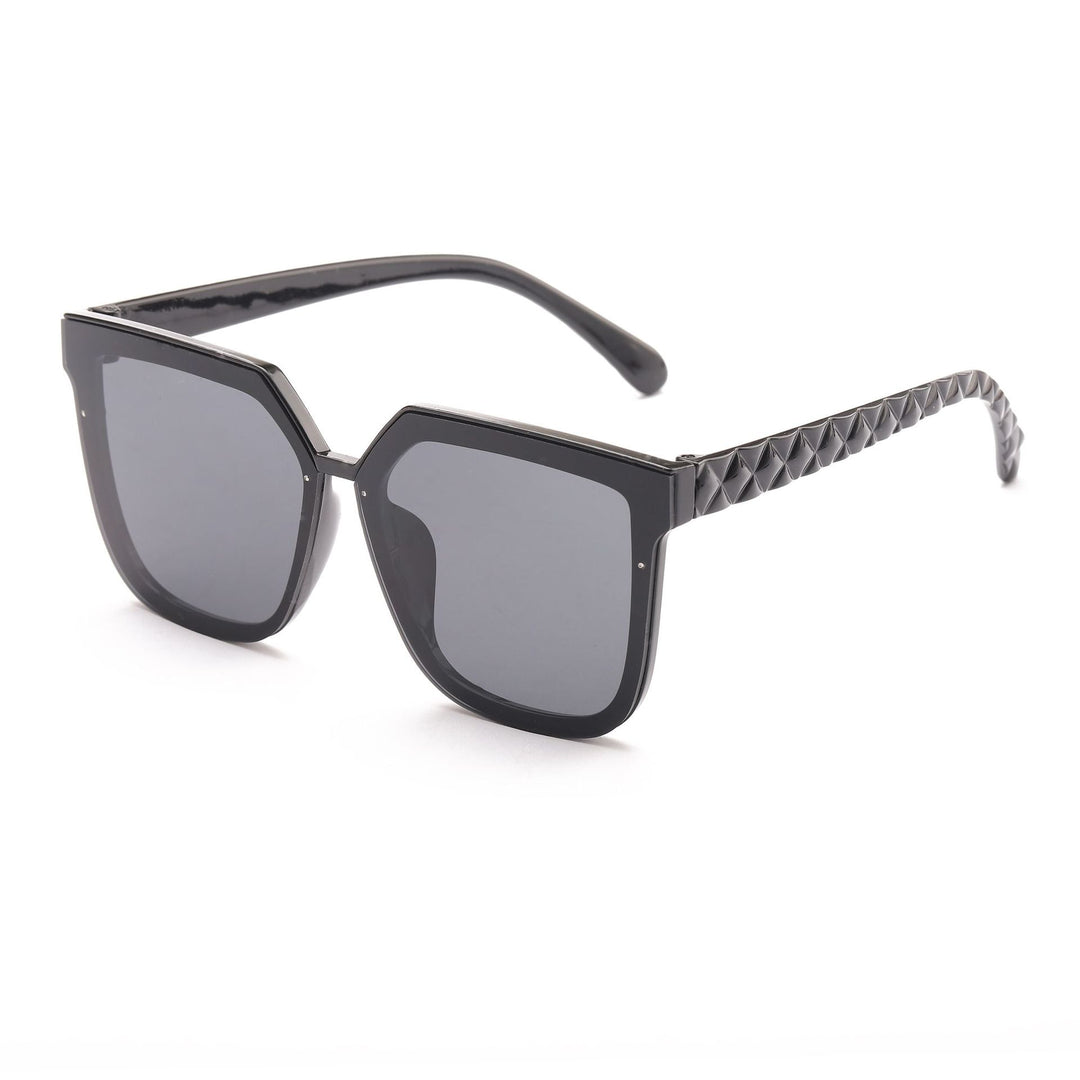 Dame modische solbrille med innovativ polygonal design Luvikno