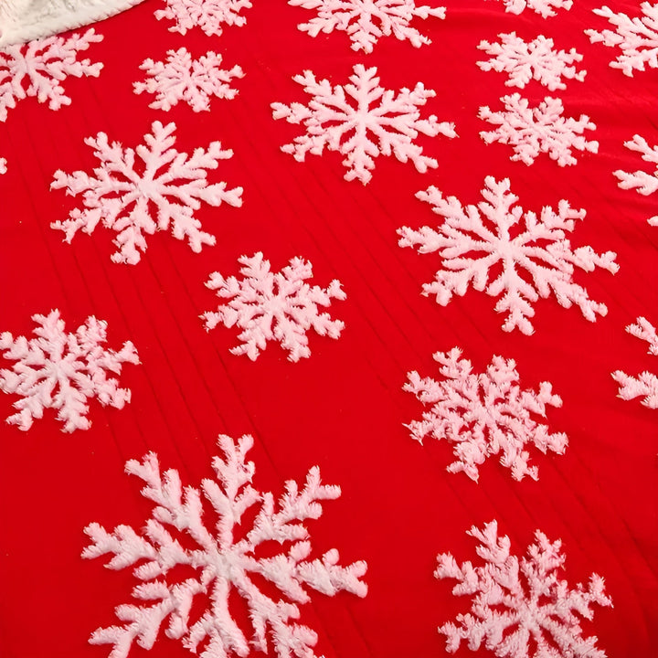 Myk fleece teppe med snøflakmønster – Koselig og varmende | Perfekt for sofa og seng | Luvikno
