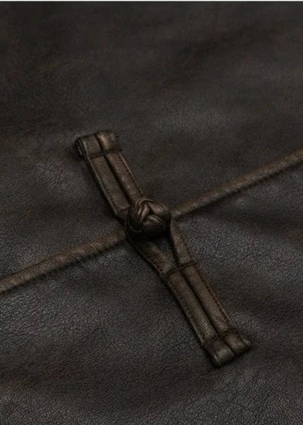 Luvik | Rento PU-nahkainen takki pystykauluksella