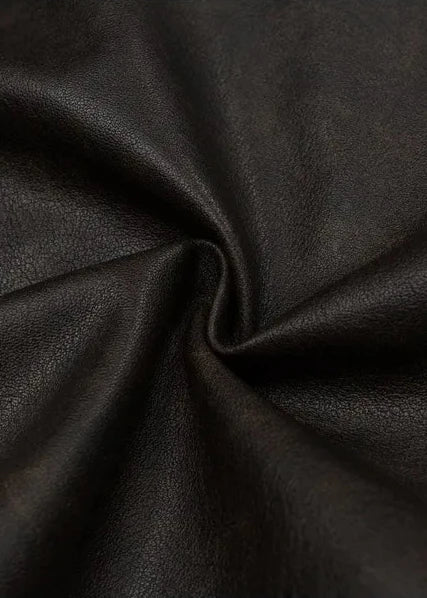 Luvik | Rento PU-nahkainen takki pystykauluksella