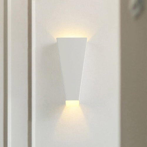 Minimalistisk Stil Trapezoid Veggvasker Lys Aluminium Varm/Hvit Belysning LED Sengelampe i Svart/Hvit | Luvikno