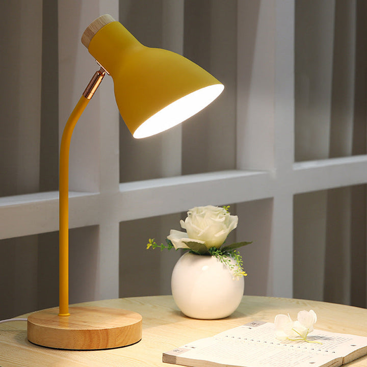 Gledelig makaron bordlampe for barnerom – LED nattbordlampe med lekent design og holdbare materialer | Luvikno