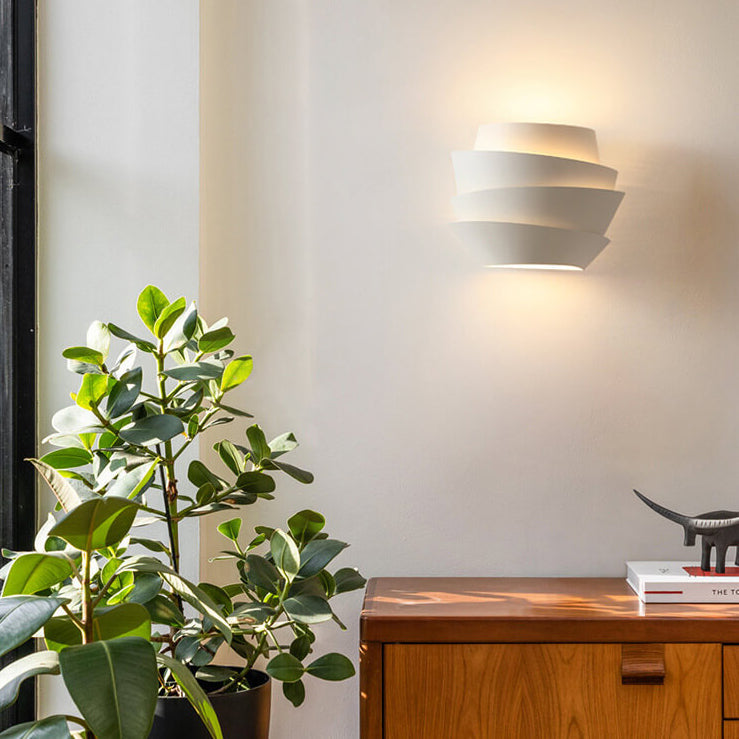 Skandinavisk Vegglampe med Dobbelt Lyspunkt - NordGlow | Luvikno