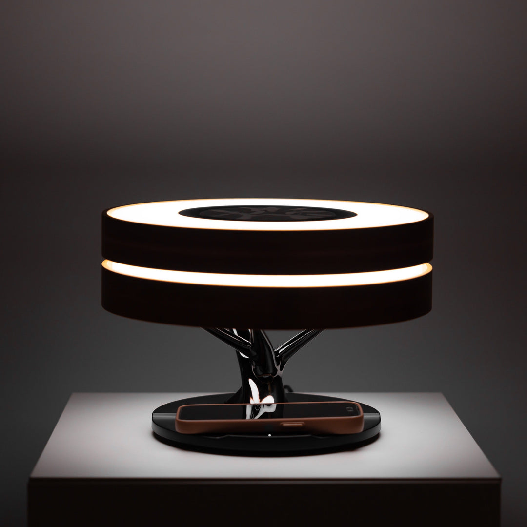 LumeCharge - Minimalistisk LED Bordlampe med Trådløs Lading | Luvikno