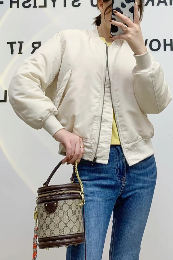 Luvik | Kauluksen paksuuntunut yhden puolen lentotakki baseballtakki