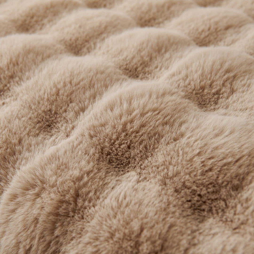 Luksus Ripple Faux Fur Sofa Deksel - Moderne, Stilig & Holdbar Sofa Beskyttelse | Luvikno
