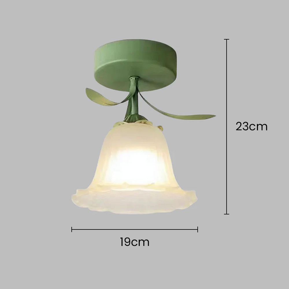 Taklampe med blomstret glasskjermdesign Luvikno