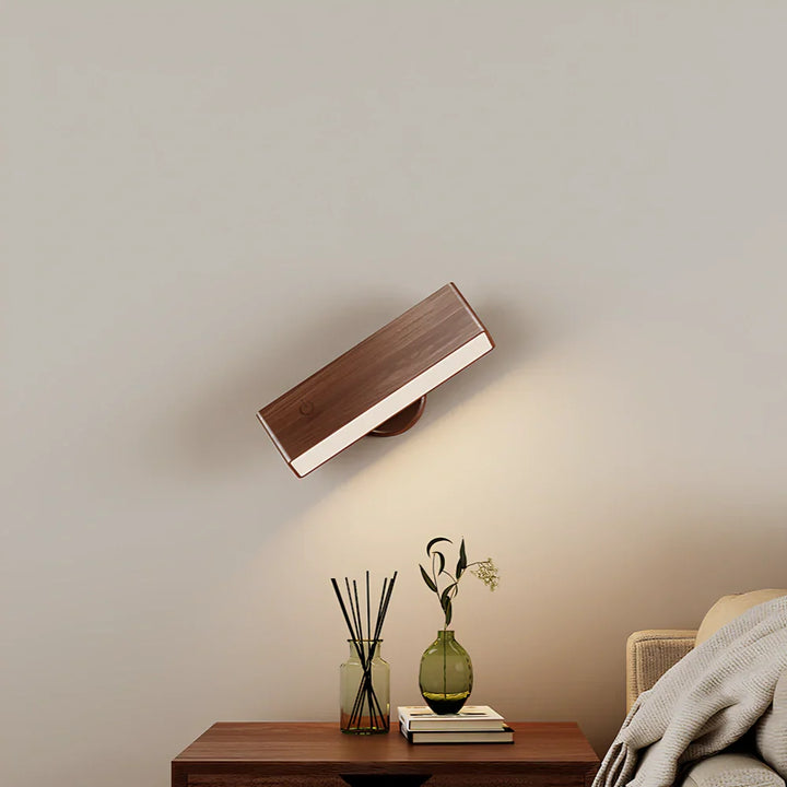 Pivot Motion Spot Light | Luvikno