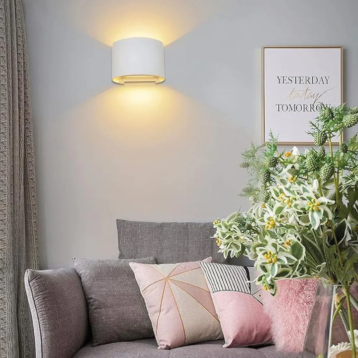 Luvikno | Lumière Royale - Stilren moderne LED kubevegglampe (Hvit)