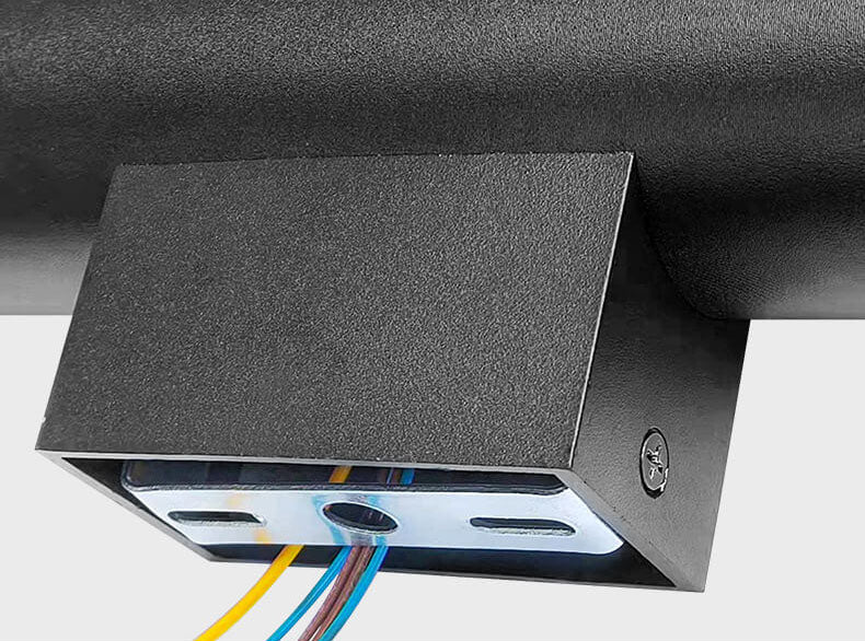 Luvikno | Enkel Aluminium Sylinderformet 2-Lykt Vegglampe