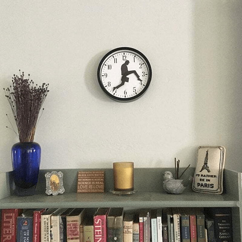 Ministry of Silly Walks Clock | Luvikno