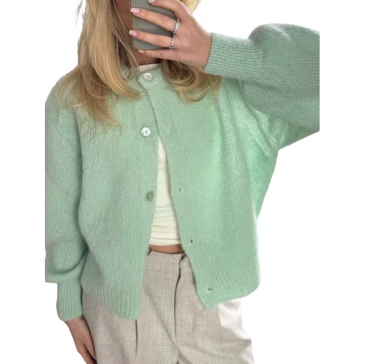 Luvik | Neulecardigan napituksella