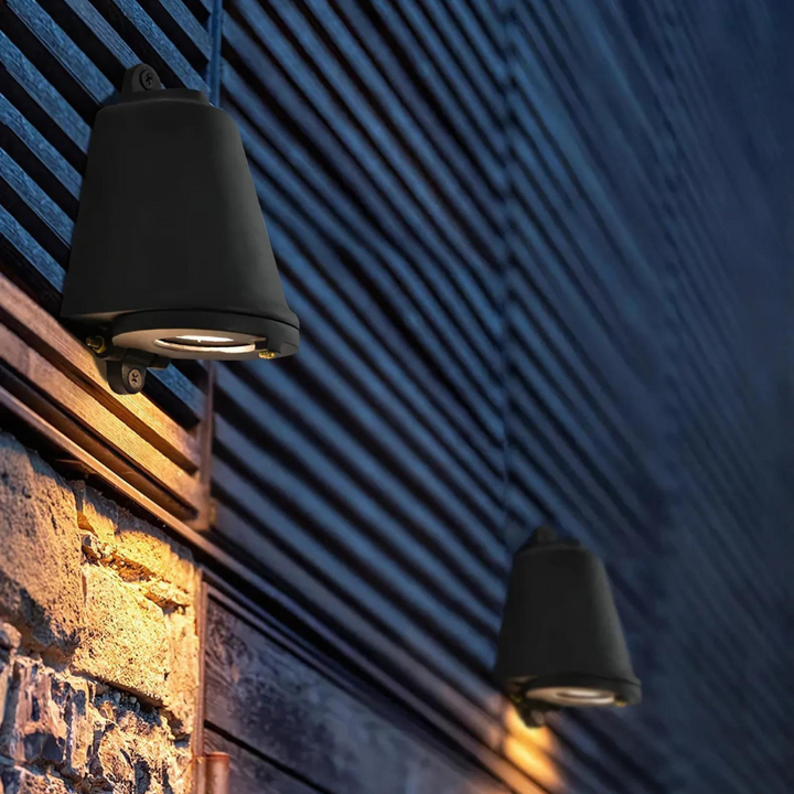 Elegant utendørs aluminium vegglampe | Luvikno