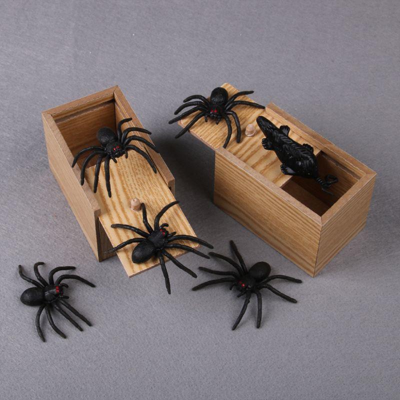 Jumping Spider Prank Box | Luvikno
