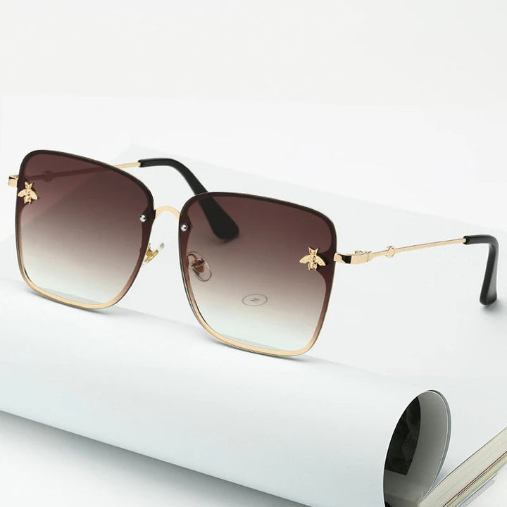 Charlotte Solbriller | Oversized & Rimless | Luvikno