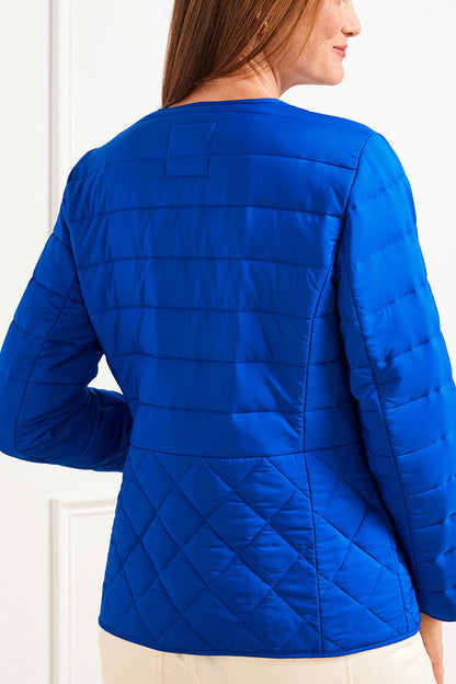 Luvik | KAULUSTA ILMAN TAKKI