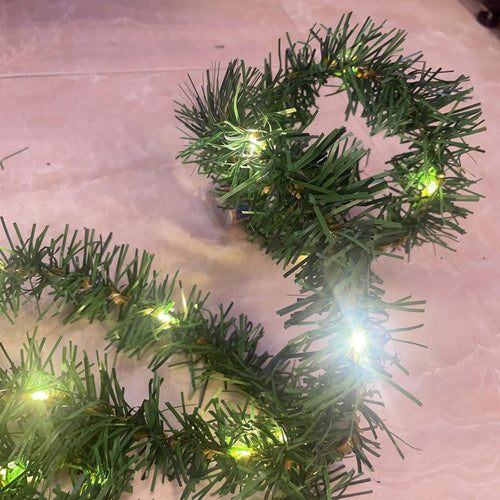 EverWall – Det plassbesparende juletreet for enhver vegg Luvikno