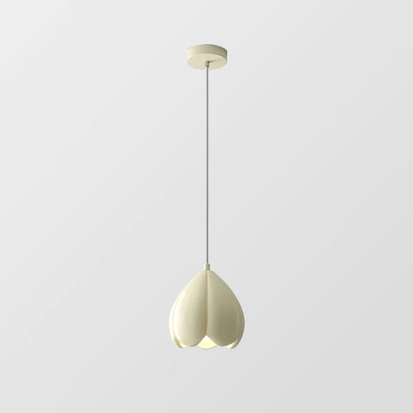 Luvikno | FlowerGlow Pendant - Elegant kremfarget pendant for varme atmosfæriske interiører