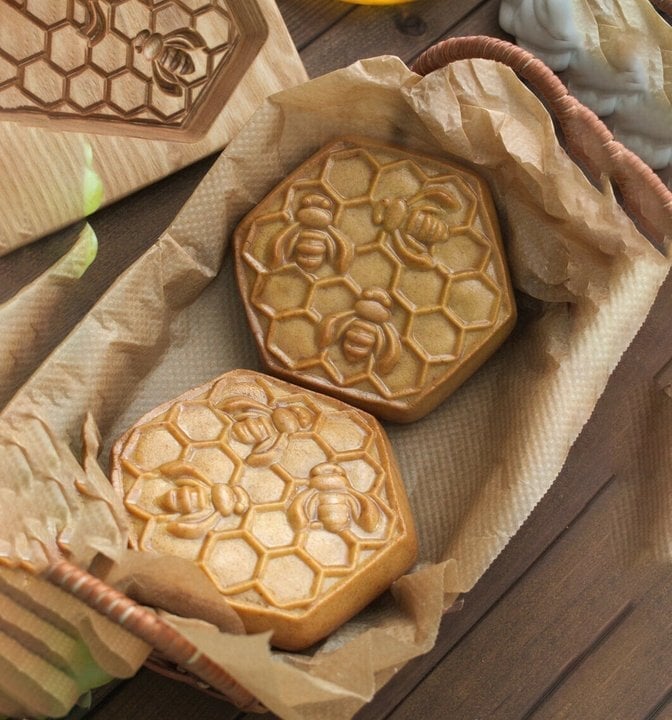 Luvikno | FolkloreCarve — Bake magiske mesterverk uten klissete stress