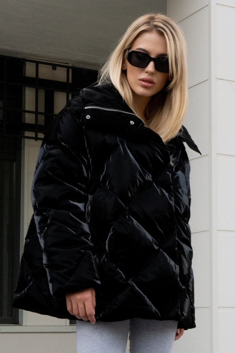 Luvik | istuu tyylikäs tikkikangas takki