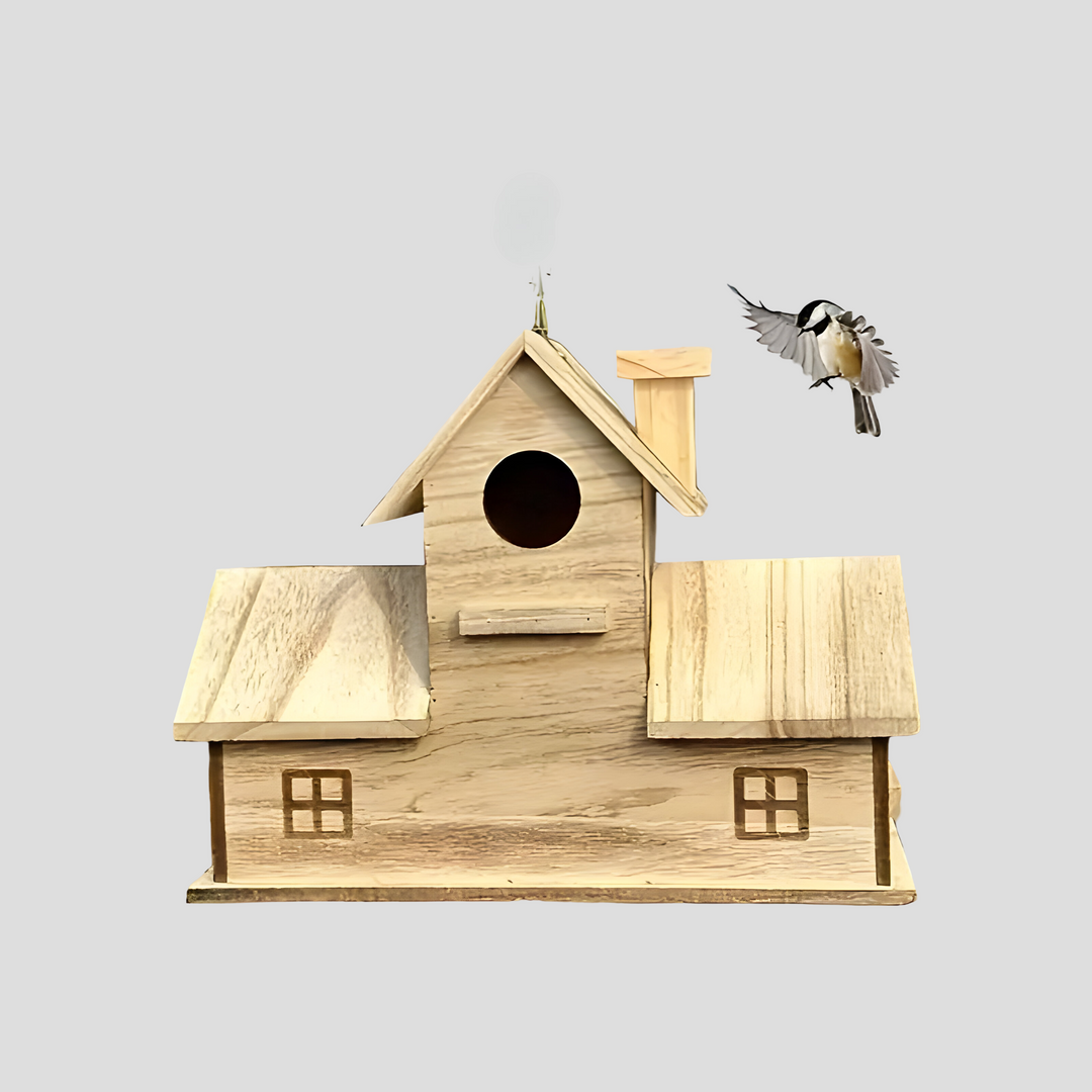 WoodlandBird Hus- Tre Hulls Hengefuglehus med 3-Hull | Luvikno