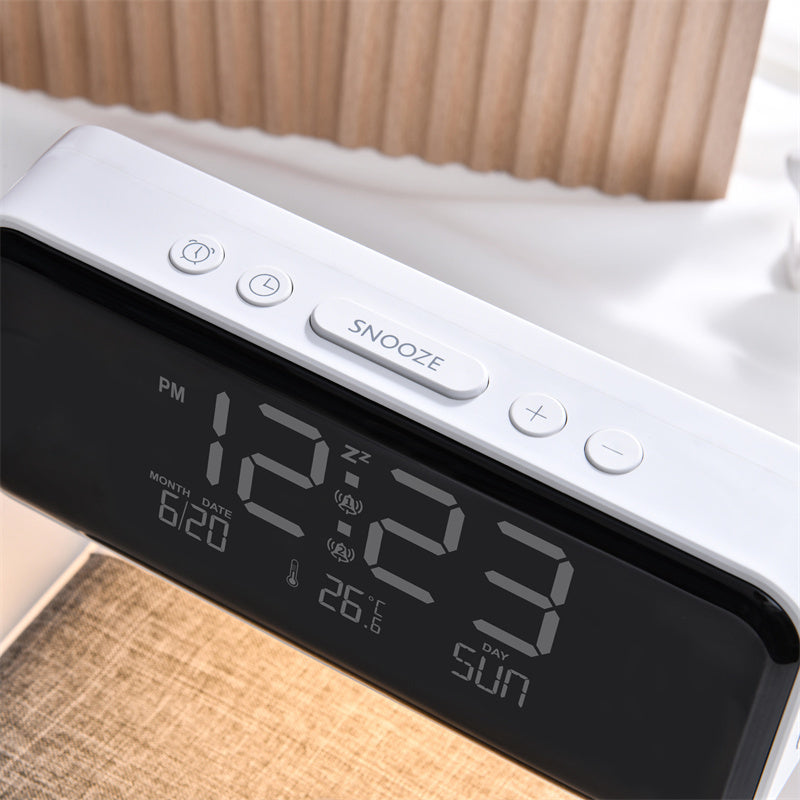 3-i-1 Nattbordlampe Lader Klokke | Luvikno